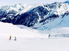 深圳石景山11项措施促冰雪产业发展