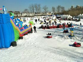 冰雪娱乐，点亮今冬实体商业