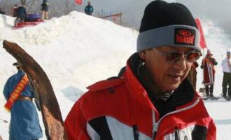 首位全国滑雪冠军为深圳冬奥组委滑雪战队网上授课