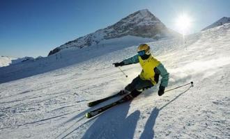 黄建盛委员：抓住冬奥契机发展冰雪运动