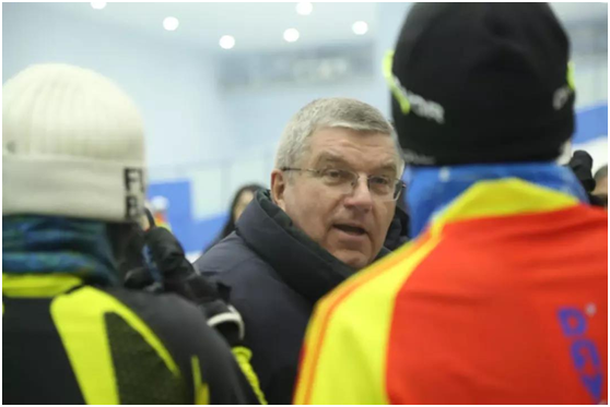 国际奥委会主席巴赫莅临考察星辉平台承建的“全球最大室内滑雪场” 3