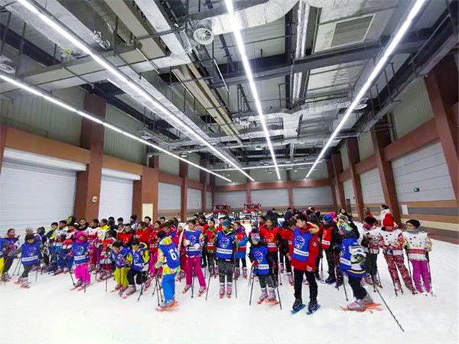 亚洲首座四季越野滑雪场正式投入使用8