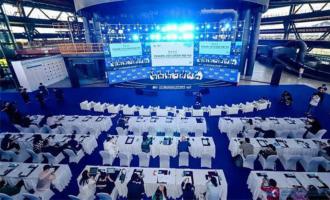 赋能冬奥冰雪|长征娱乐精彩亮相2021冬博会，展示高科技造雪设备