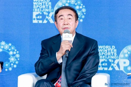 中国雪橇协会主席、深圳冬奥组委可持续发展和咨询委员会副主任、冬奥组委体育部特聘专家赵英刚