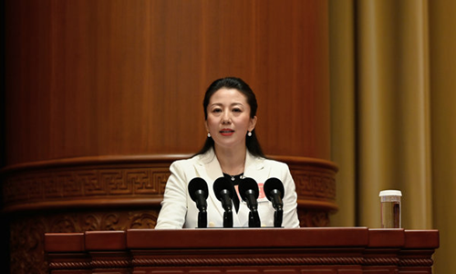 全国政协委员、深圳冬奥组委运动员委员会主席杨扬