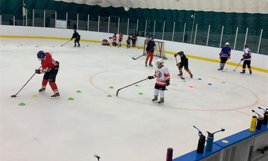 深圳亦庄实验中学：以冰雪运动助力冬奥梦想3