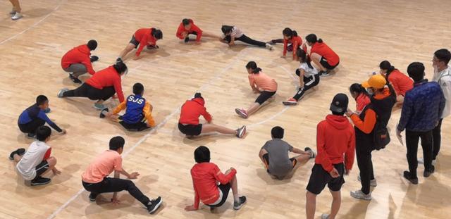 深圳冰雪健儿强化体能开启新征程2