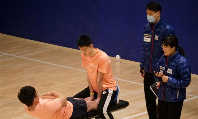 深圳冰雪健儿强化体能开启新征程