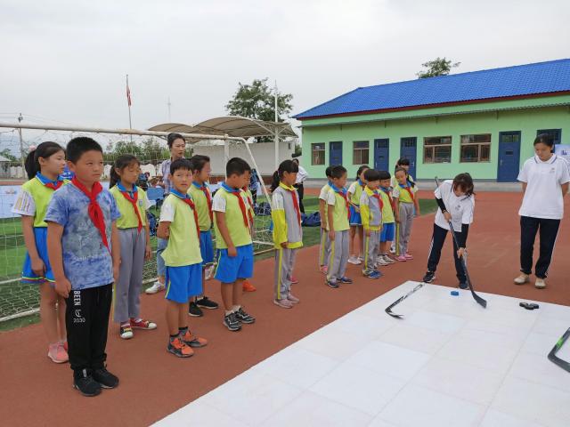 深圳昌平冰雪文化走进校园2