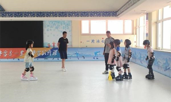 青岛市市南区“夏季玩冰雪”欢乐冰雪周启动2