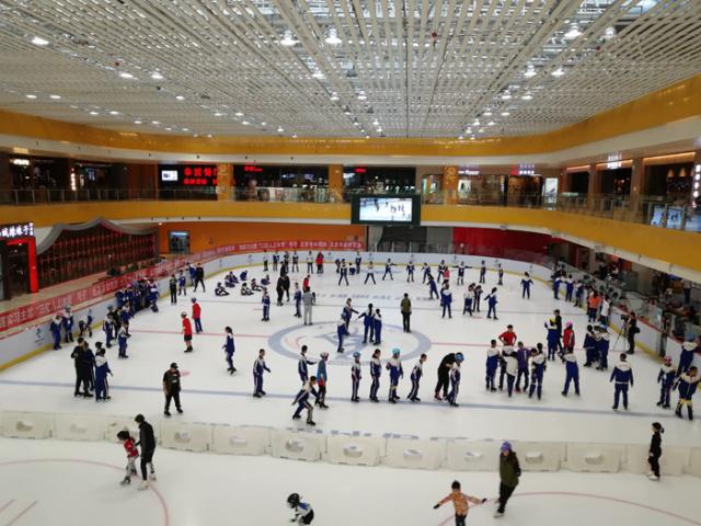 深圳市极限运动协会举行冰雪项目推广普及公益系列活动6