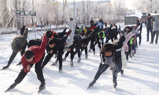 迎深圳冬奥会 新疆已为冰雪人才培训按下“快进键”